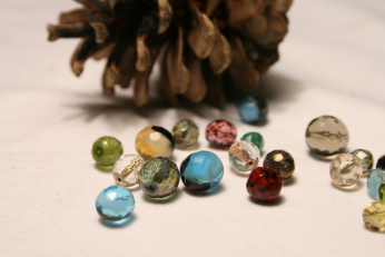 Glass Facetted Beads